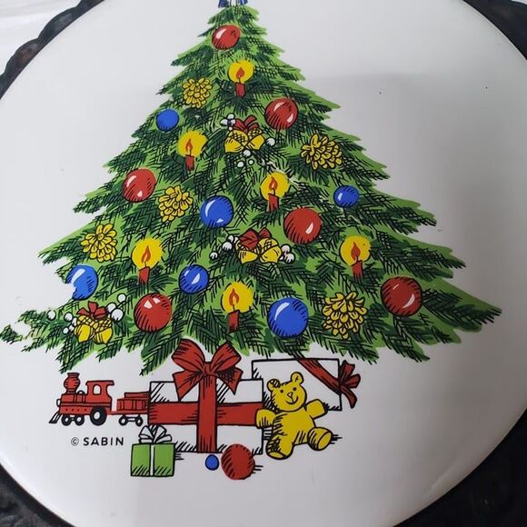 Vintage Porcelain Green Christmas Tree Iron Trivet Holiday Decor - Picture 2 of 8